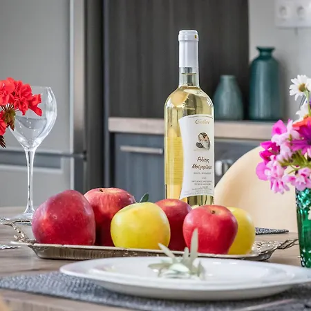 Apartment Iris - Paws Getaway Skopelos Town