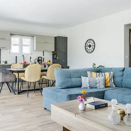 Apartment Iris - Paws Getaway Skopelos Town