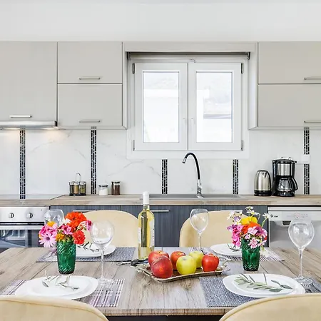 Armonia Home - Pet Friendly & Spacious *