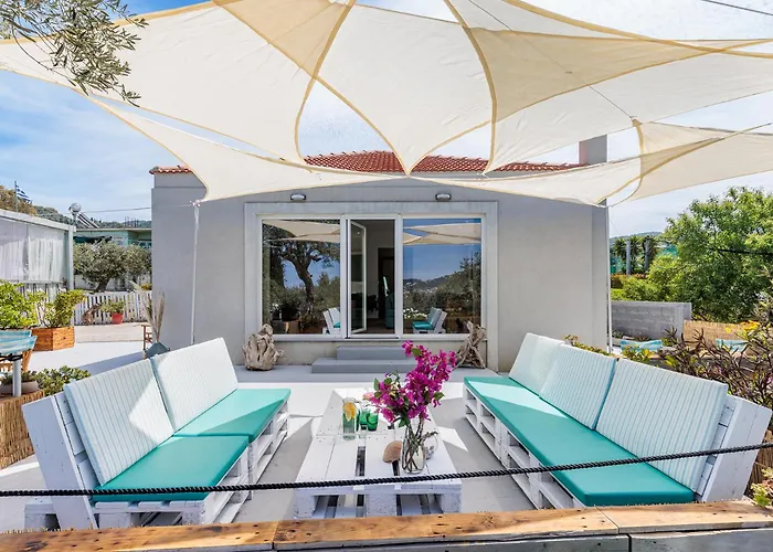 Armonia - Pet Friendly & Spacious