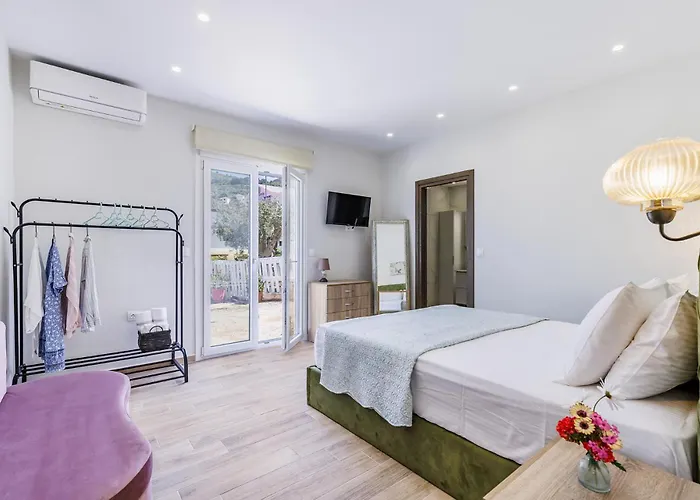 Armonia - Pet Friendly & Spacious Apartment Skopelos Town