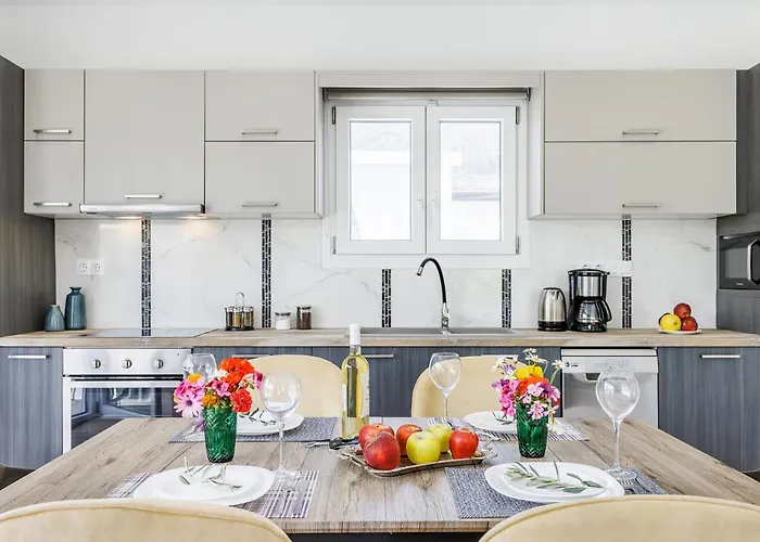 Armonia - Pet Friendly & Spacious *